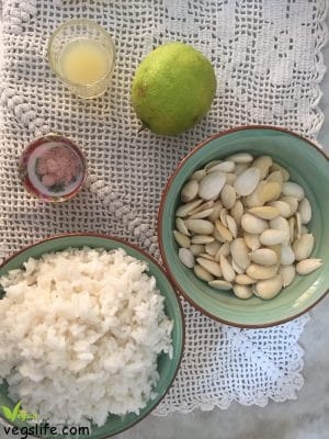 طريقة تحضير لبنة اللوز